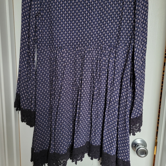 Navy Patterned Mini Dress - Picture 6 of 7